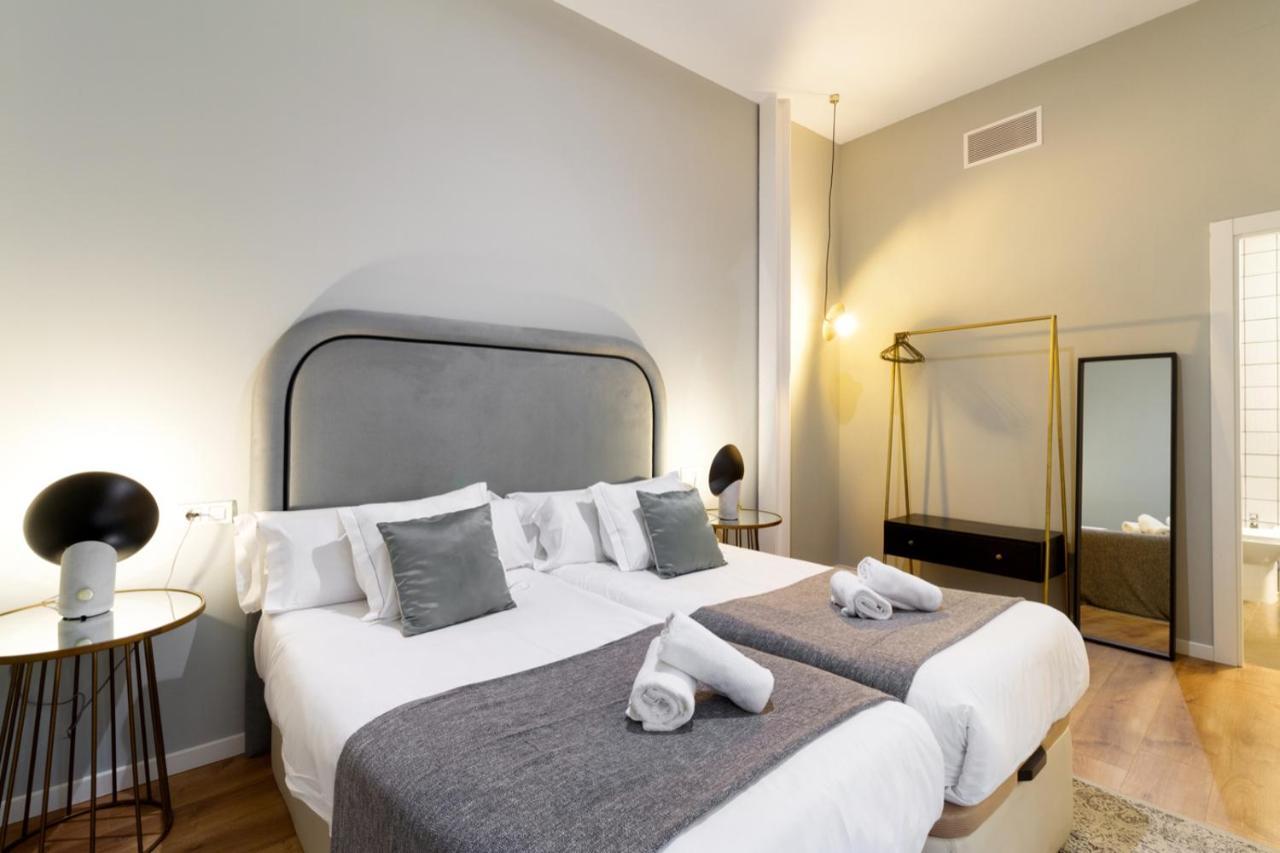 Apartamentos Casapalma Centro Historico มาลากา ภายนอก รูปภาพ